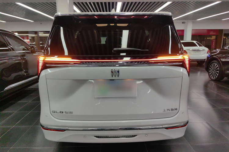 别克GL8 2025款 陆尊 智享版车身外观6004