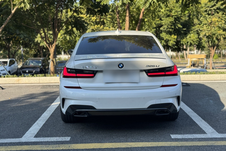 宝马3系 2022款 325Li M运动曜夜套装车身外观6005