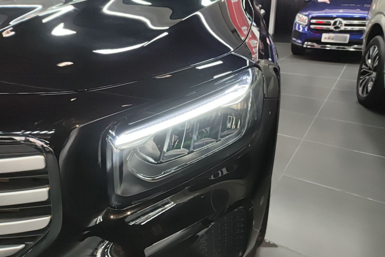 奔驰GLB 2024款 改款 GLB 220 时尚型局部细节36