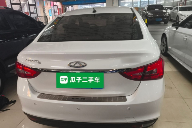 奇瑞 艾瑞泽5 2016款 1.5L CVT领潮版车身外观6