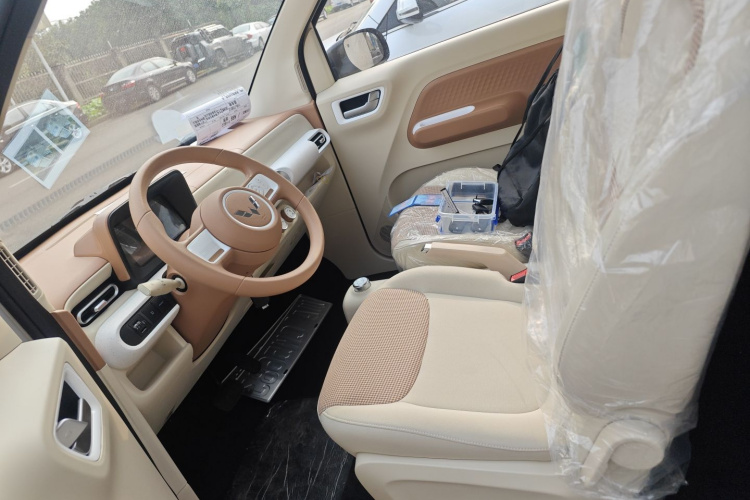 五菱汽车 宏光MINIEV 2024款 第三代 215km 青春版中控内饰19