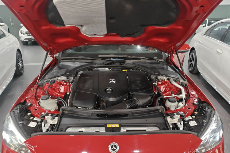 奔驰C级 2024款 C 200 L 运动版机舱底盘24