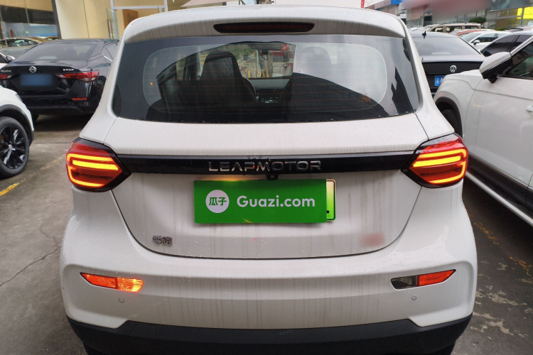 零跑汽车 零跑T03 2022款 炫晶版车身外观6