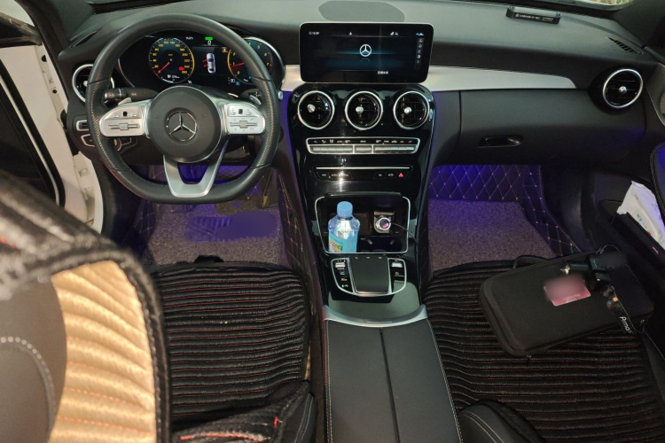 奔驰C级 2021款 C 260 星耀臻藏版中控内饰12