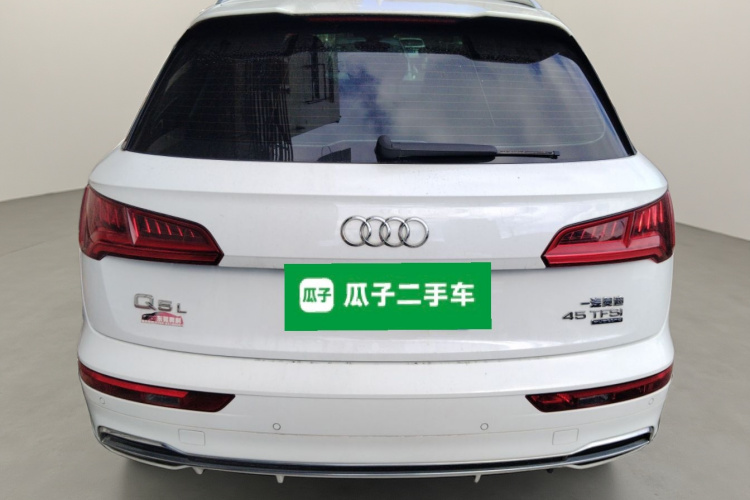 奥迪Q5L 2020款 改款 40 TFSI 荣享时尚型车身外观6