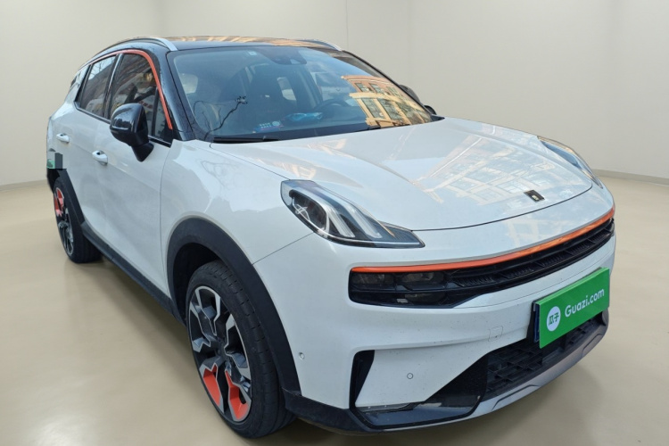 领克06 2020款 1.5T 耀Halo车身外观3