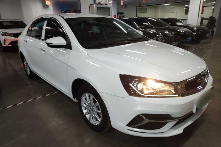 吉利汽车 帝豪 2020款 1.5L 手动舒适型车身外观3