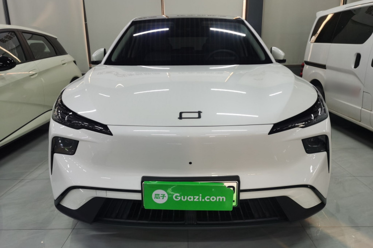 奔腾 悦意03 2025款 445km 欢悦版车身外观2