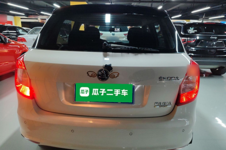 斯柯达 晶锐 2014款 1.6L 自动Sport版车身外观6004