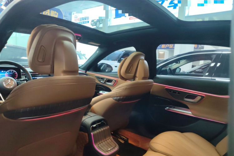 奔驰E级 2024款 E 300 L 时尚型局部细节22