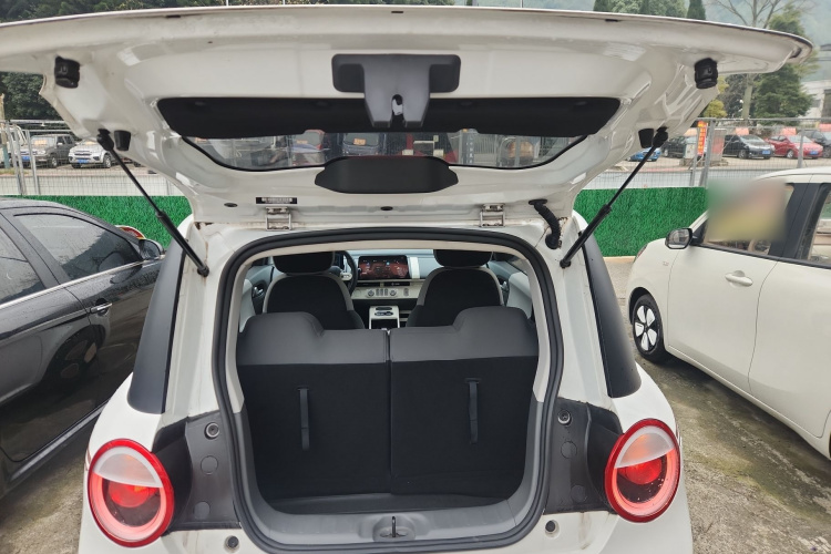 长安启源 长安Lumin 2022款 155km 清甜款机舱底盘23