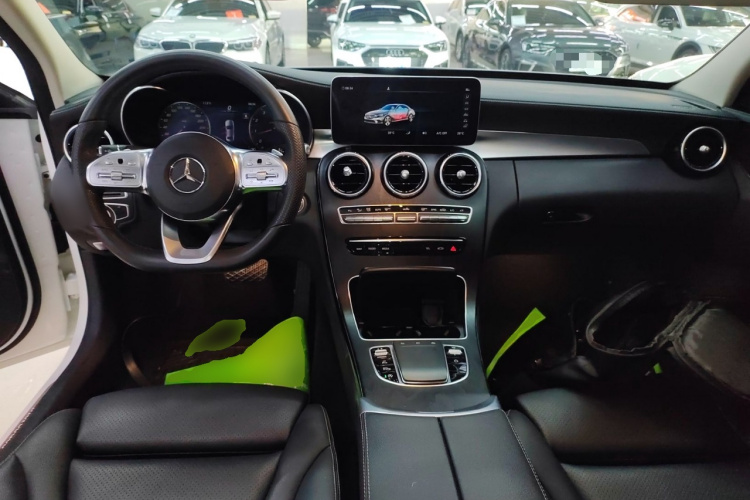 奔驰C级 2020款 改款 C 200 L 时尚型运动版中控内饰12