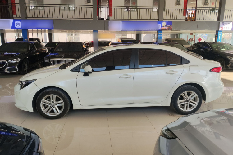 丰田 雷凌 2019款 185T CVT豪华版 国VI车身外观6003