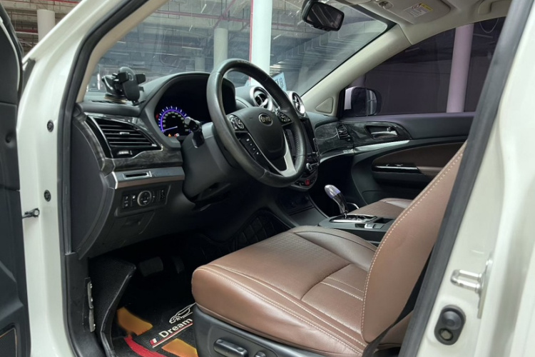 比亚迪S7 2016款 2.0T 自动尊贵型Plus中控内饰7008