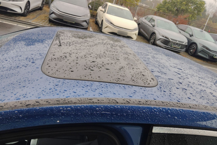 奔驰C级 2022款 改款 C 200 L 运动版局部细节57