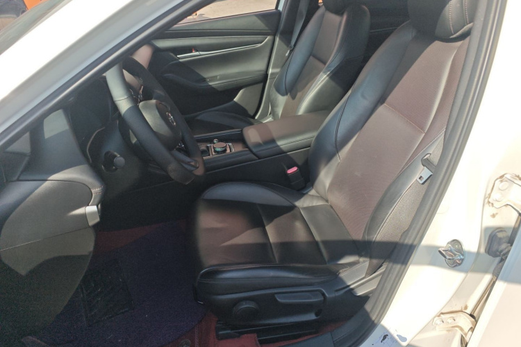 马自达3 昂克赛拉 2020款 1.5L 自动质型版中控内饰19