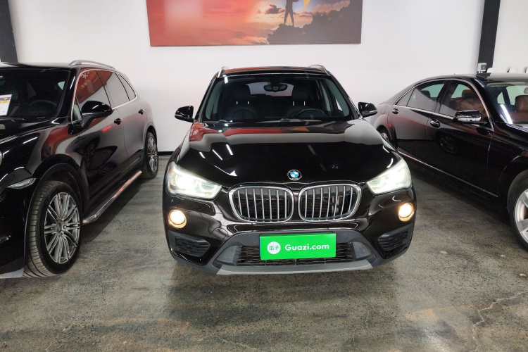 宝马X1 2019款 sDrive20Li 领先型车身外观6001