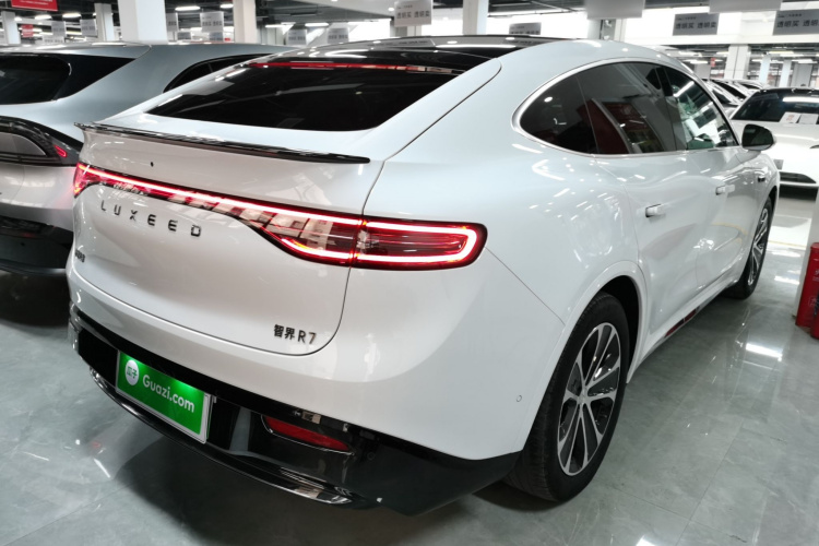 鸿蒙智行 智界R7 2024款 纯电 736km UItra车身外观7