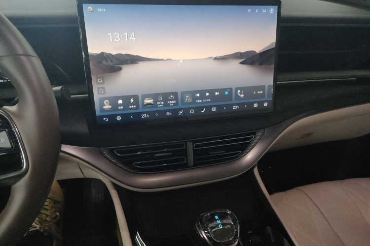 腾势D9 2024款 DM-i 980 四驱尊贵型局部细节16