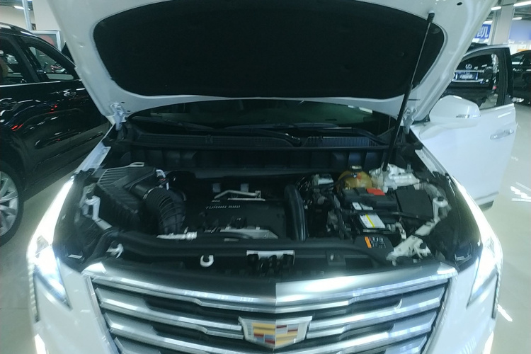 凯迪拉克XT5 2016款 28T 四驱领先型机舱底盘24