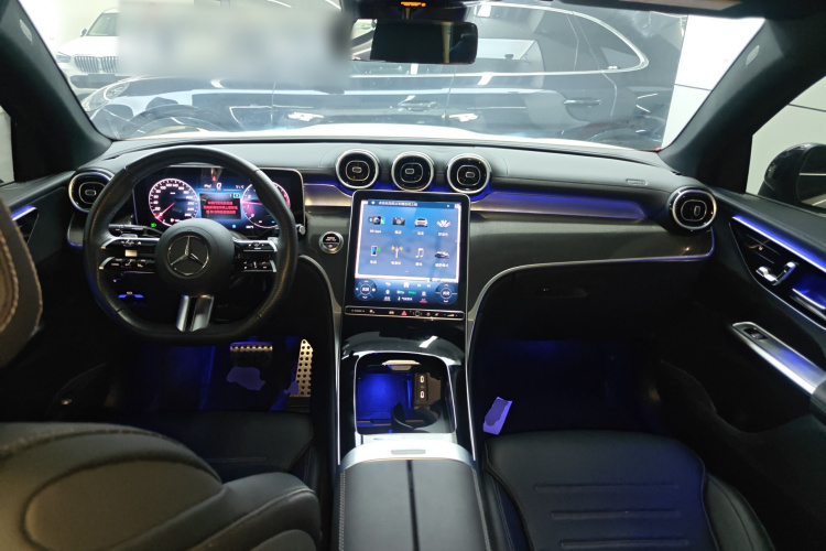 奔驰GLC轿跑 2024款 GLC 260 4MATIC 轿跑SUV中控内饰12