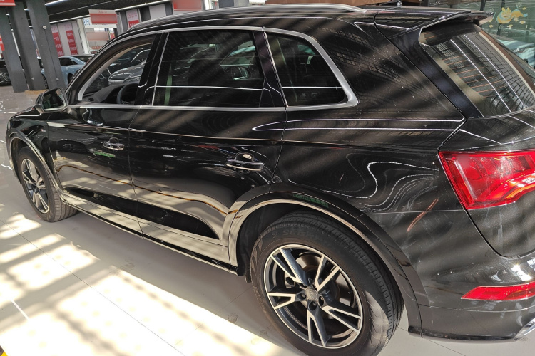 奥迪Q5L 2020款 改款 40 TFSI 荣享时尚型车身外观6003
