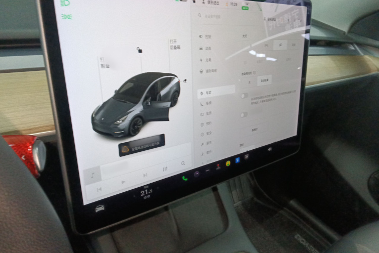 特斯拉 Model Y 2021款 长续航全轮驱动版局部细节16