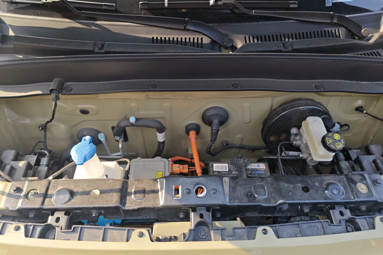 吉利银河 2025款 210km 熊猫骑士机舱底盘24