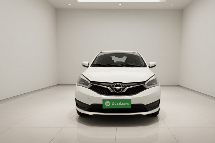 海马M3 2016款 1.5L 手动时尚型车身外观2