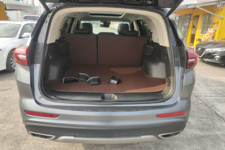 别克 2023款 昂科威Plus 652T 五座豪华型机舱底盘23