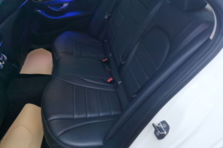 奔驰C级 2018款 C 180 L 时尚型运动版中控内饰21