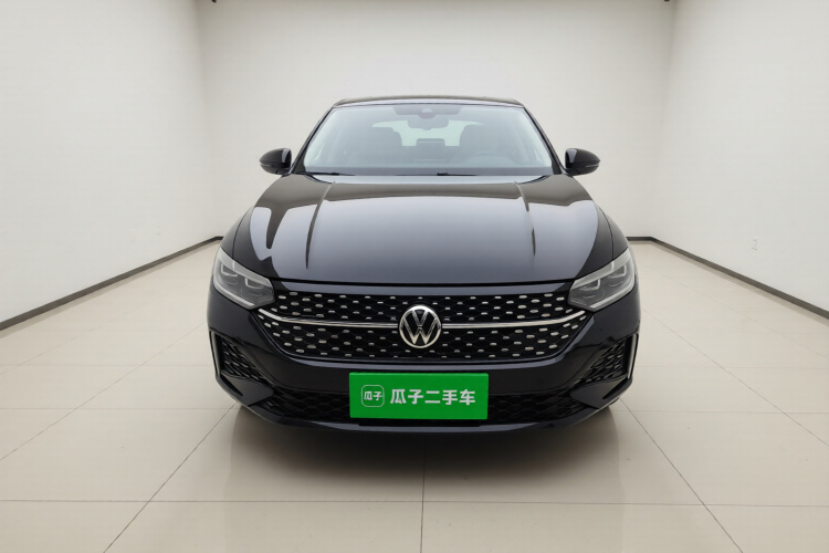 大众 朗逸 2024款 1.5L 自动星空五百万版车身外观2