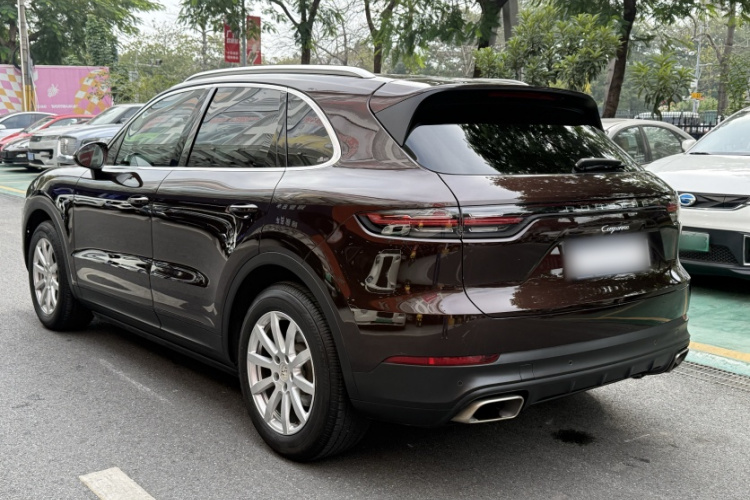 保时捷 2018款 Cayenne 3.0T车身外观6005