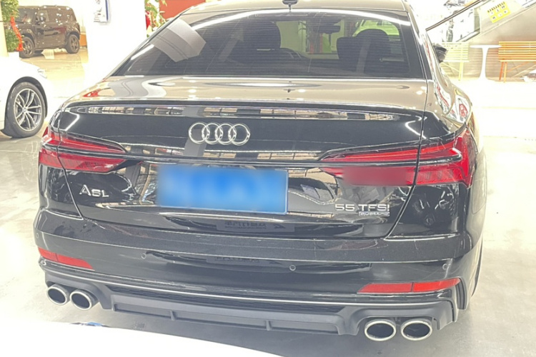 奥迪A6L 2021款 55 TFSI quattro 尊享动感型车身外观6002