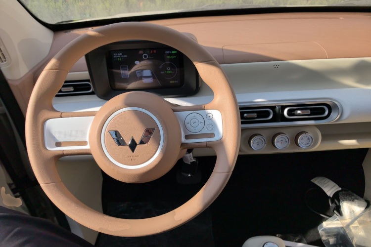 五菱汽车 宏光MINIEV 2024款 第三代 215km 青春版中控内饰13