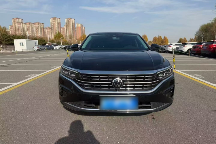 大众 帕萨特 2025款 出众款 380TSI 龙耀版车身外观6002