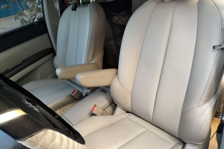 别克GL8 2018款 28T 尊贵型 国VI局部细节19