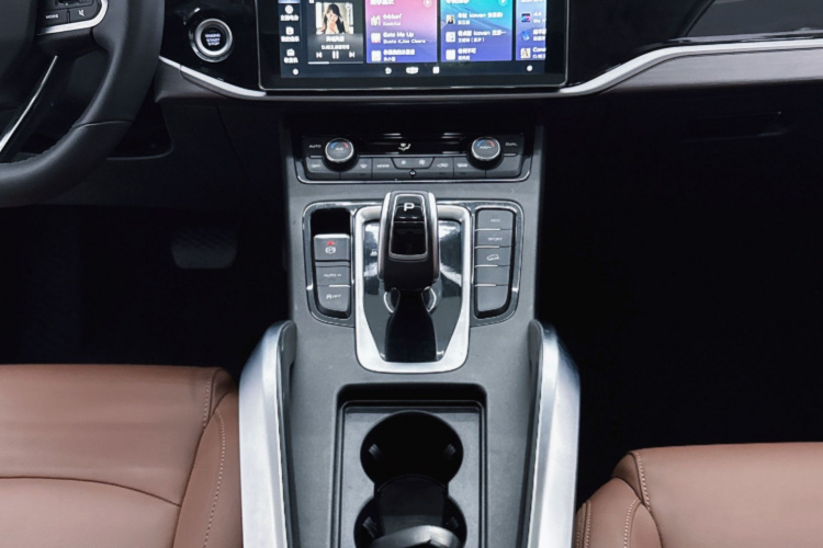 吉利汽车 博越 2021款 1.8TD DCT两驱亚运版中控内饰7001