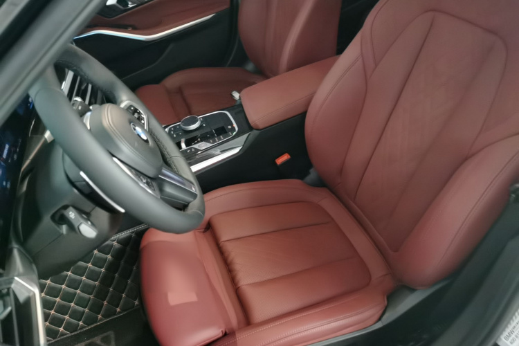 宝马3系 2023款 325Li M运动套装局部细节19