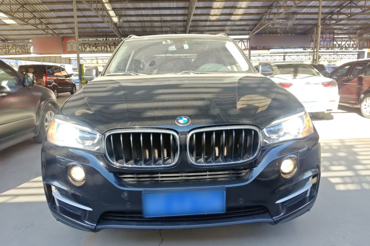 宝马X5(进口) 2015款 xDrive28i车身外观2