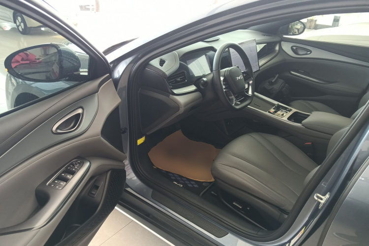 比亚迪 海豹07 DM-i 2025款 DM-i 1.5L 125km 精英型中控内饰20