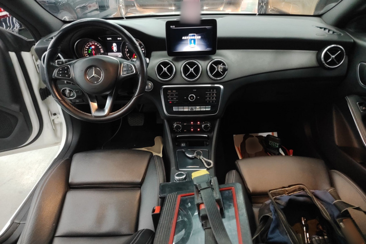 奔驰CLA 2018款 CLA 200 动感型中控内饰7002