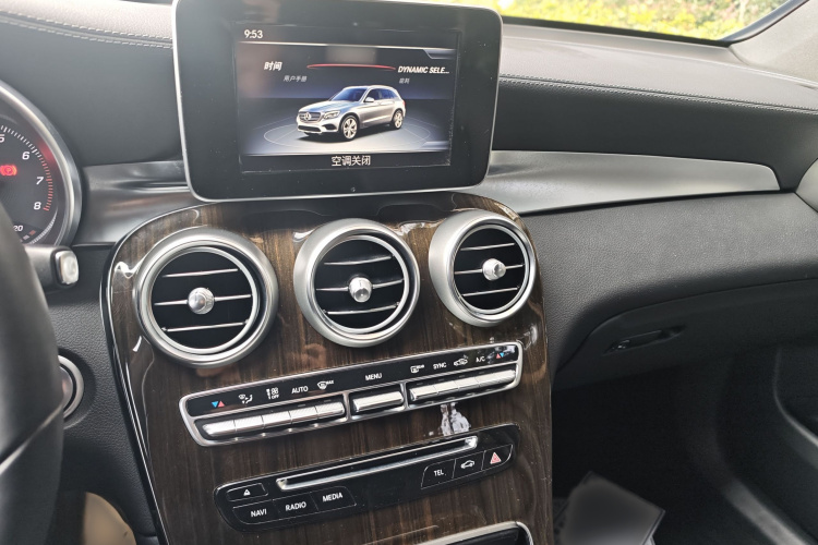 奔驰GLC 2016款 GLC 260 4MATIC 动感型局部细节16