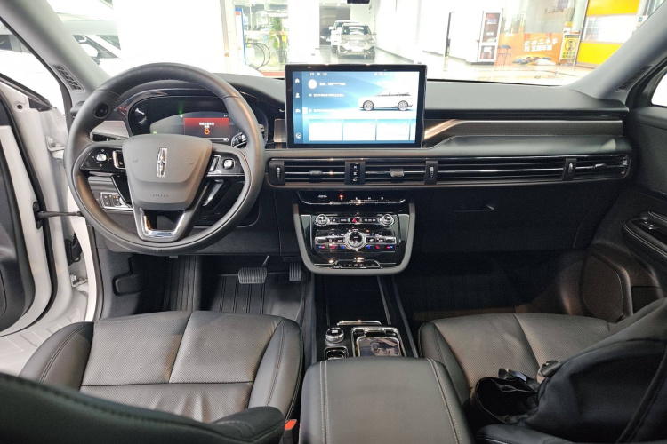 林肯 冒险家 2022款 2.0T 两驱尊雅版中控内饰12