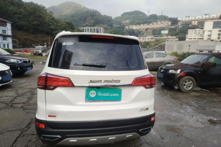 SWM斯威汽车 SWM斯威X3 2017款 1.5T 手动时尚型车身外观6004