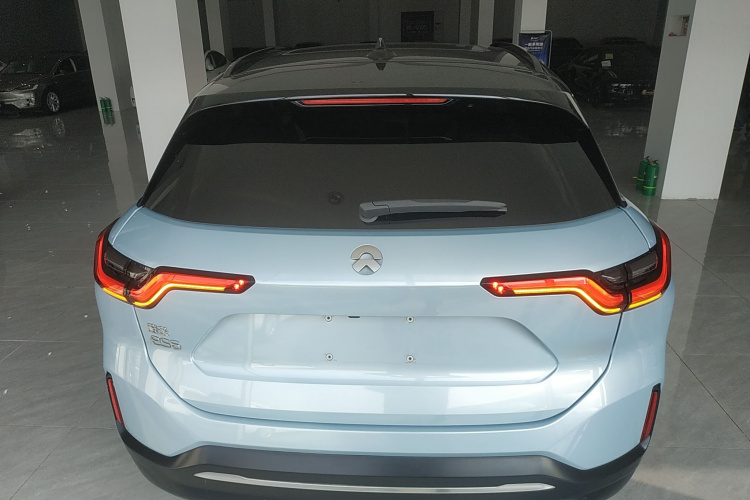 蔚来ES6 2022款 75kWh 运动版车身外观6004