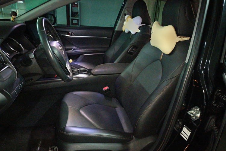 丰田 凯美瑞 2023款 2.0GVP 领先版中控内饰19