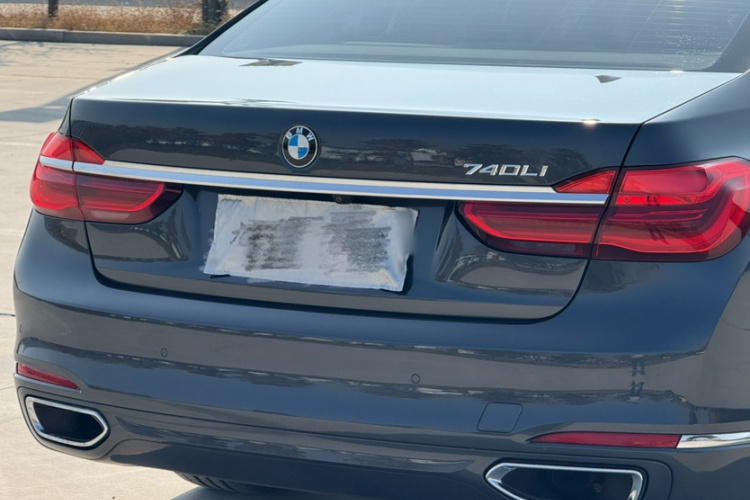 宝马7系 2016款 730Li 豪华型车身外观6015