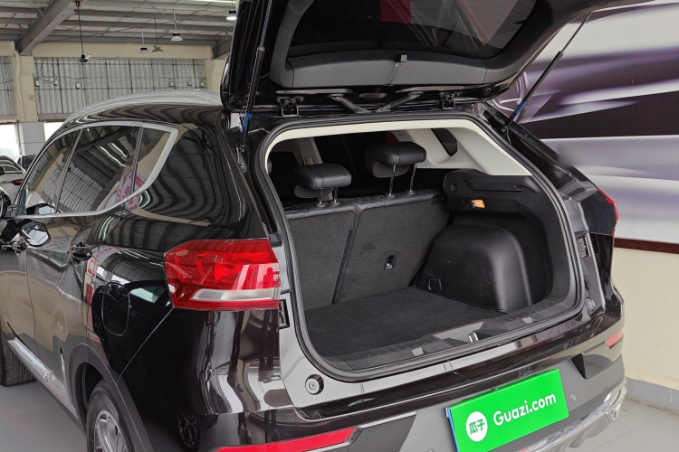 哈弗H6 2021款 1.5T 自动冠军版机舱底盘23