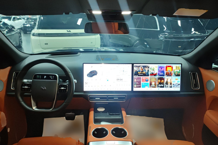 理想汽车 理想L9 2022款 Max中控内饰7002